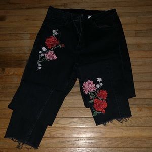 Jet black with embroidery flowers Jeans